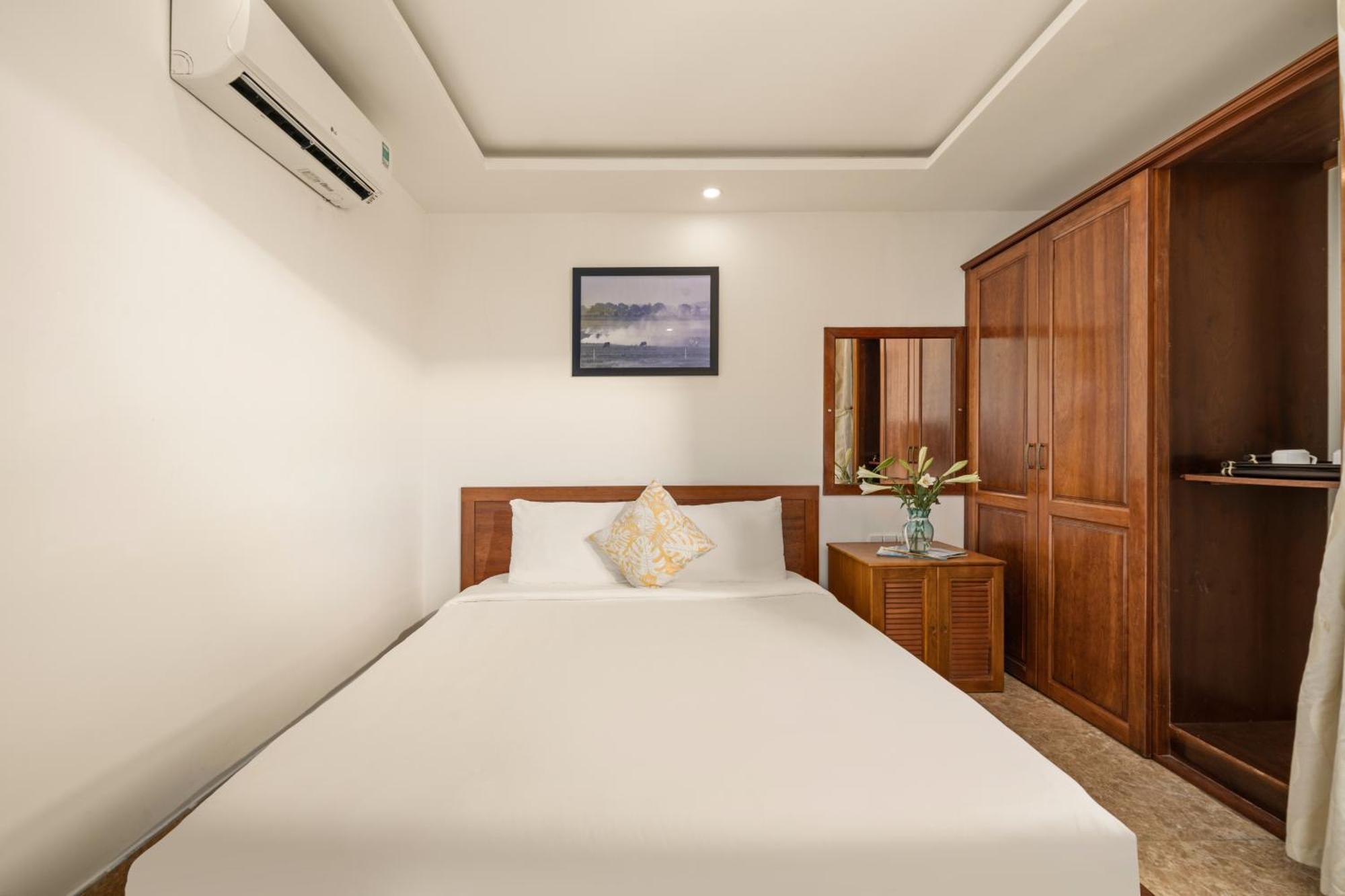 Titan Hotel Da Nang Exterior photo